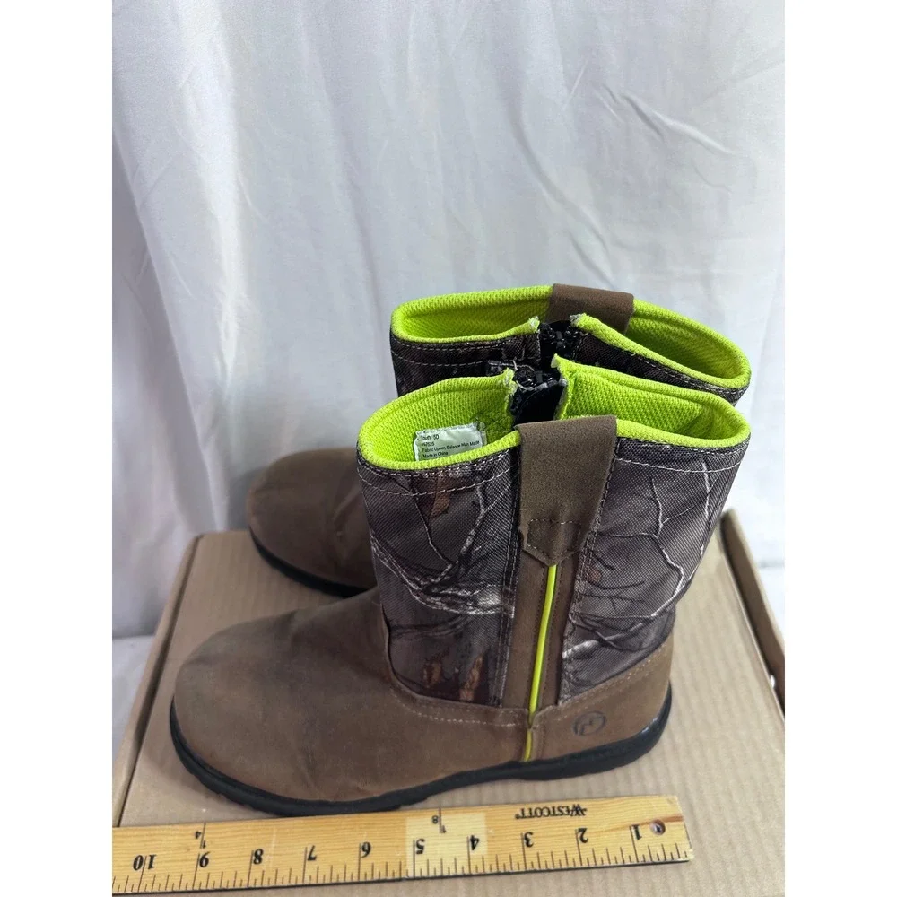 Magellan Outdoors Camo Boots Youth 5D Brown Realtree Edge Neon Kids